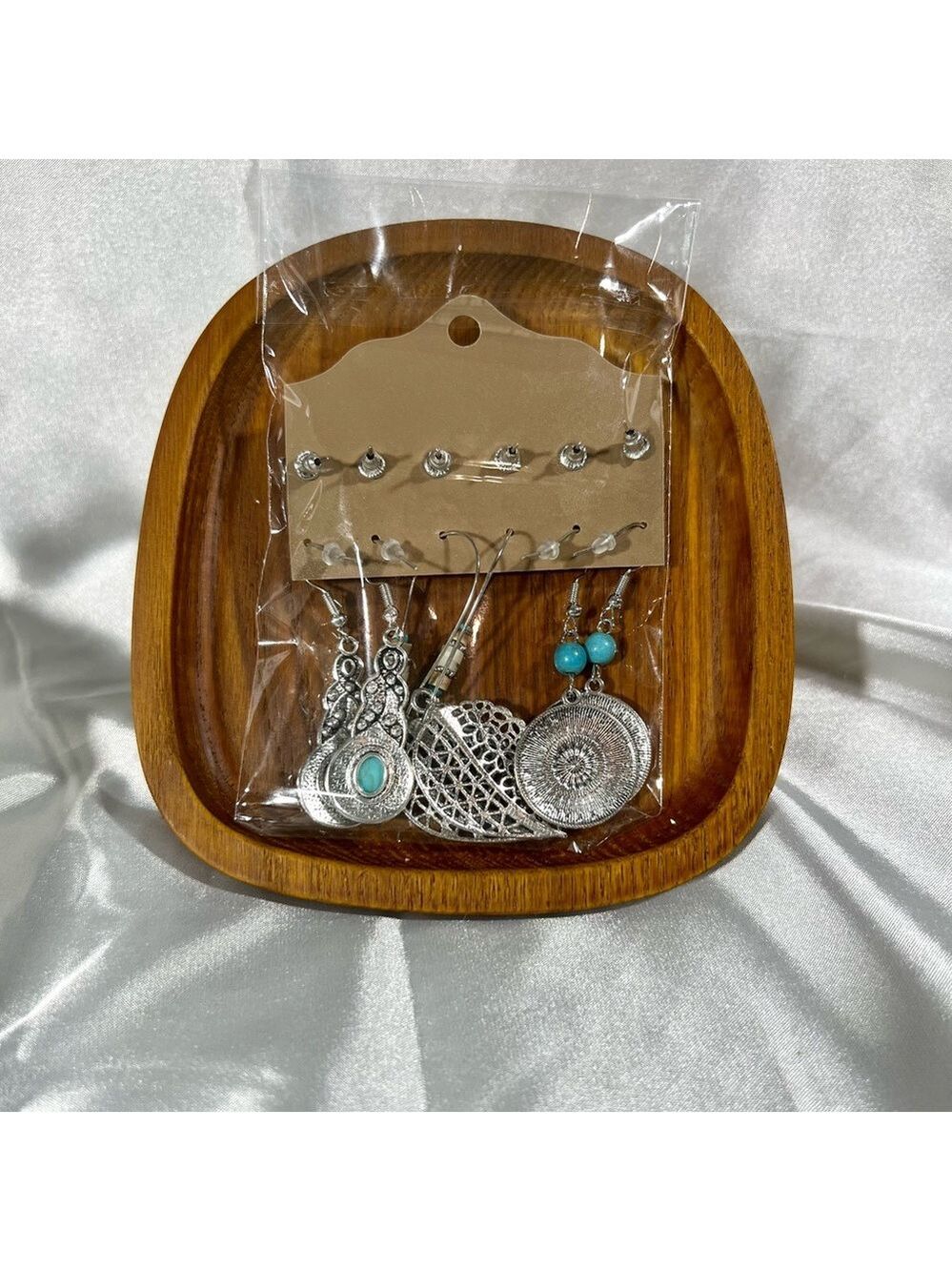 Southwestern Earrings Set - Picture 2 of 3